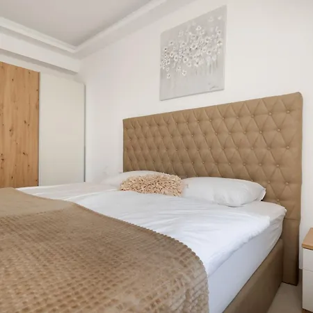 Stylisches Haus Fuer 8 Personenund 4 Casa vacanze Pisak